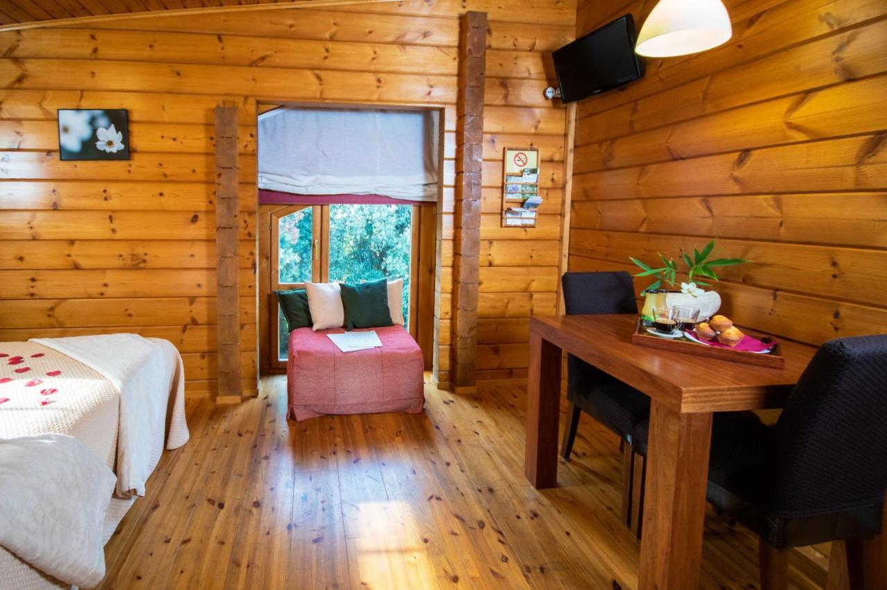 Hotel Somlom - Eco Friendly Montseny Sant Esteve De Palautordera Exteriör bild