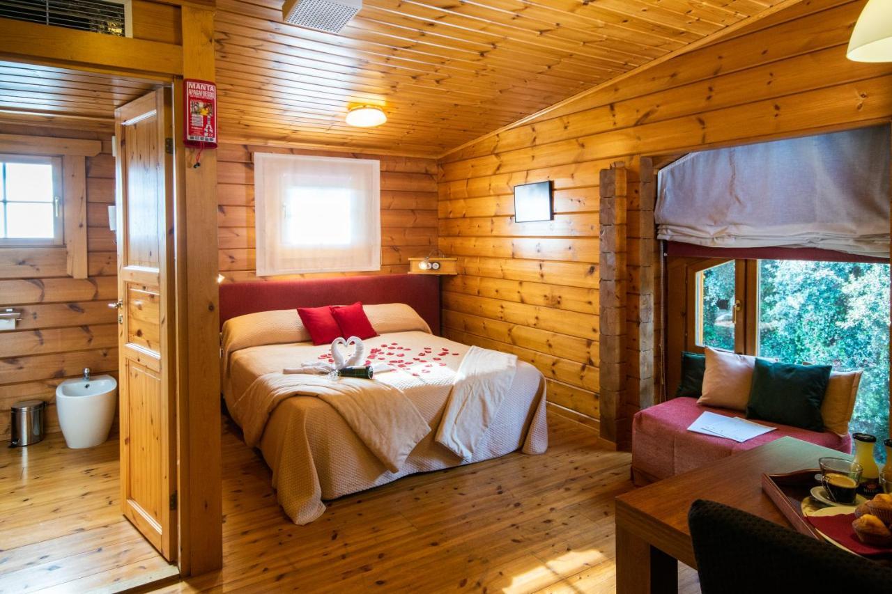 Hotel Somlom - Eco Friendly Montseny Sant Esteve De Palautordera Exteriör bild