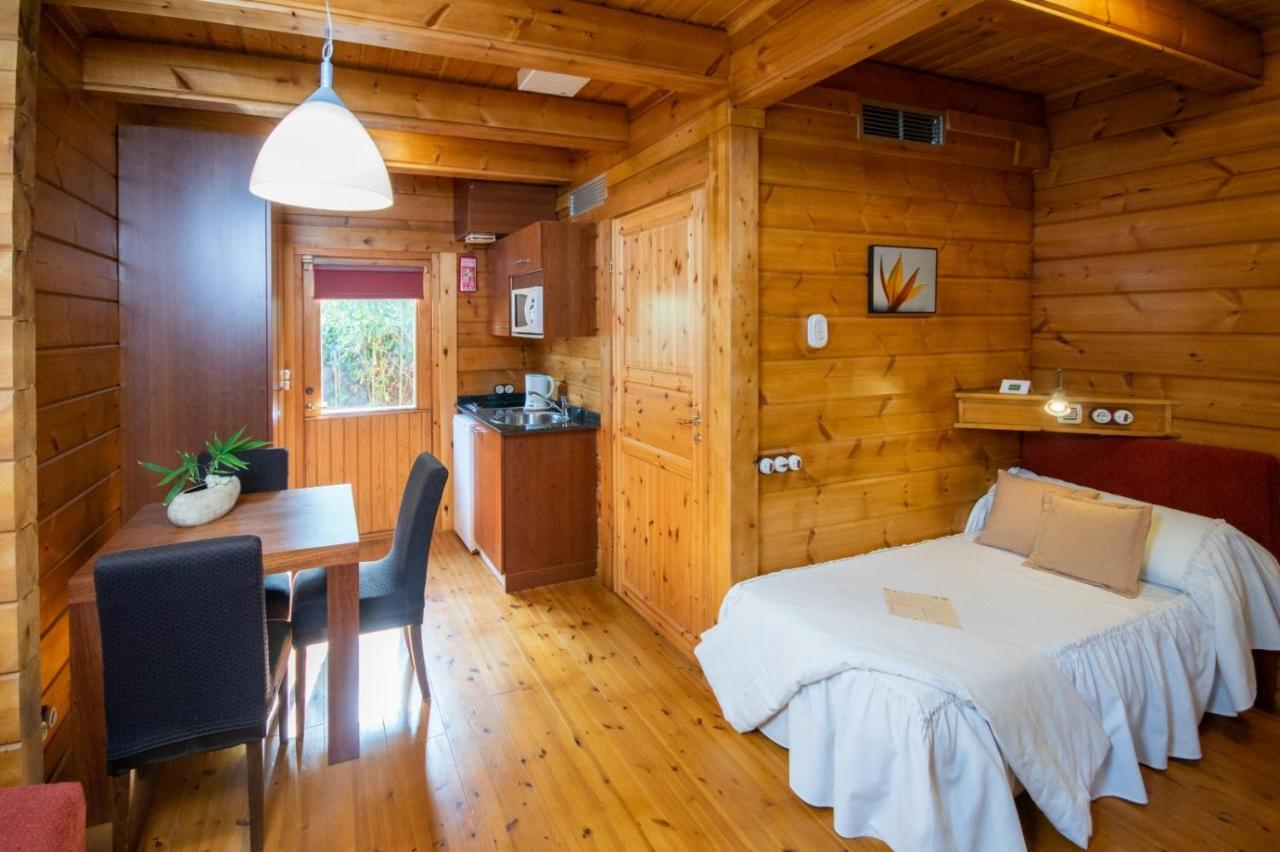 Hotel Somlom - Eco Friendly Montseny Sant Esteve De Palautordera Exteriör bild